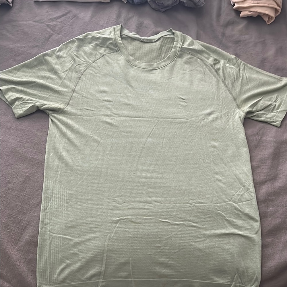 Lululemon Athletica Green Short Sleeve Tee